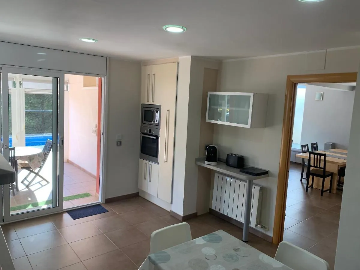 Villa Olivella 0*,